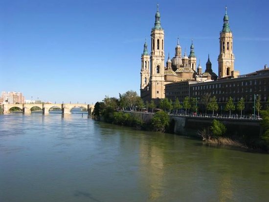 Basílica del Pilar y río Ebro, Zaragoza