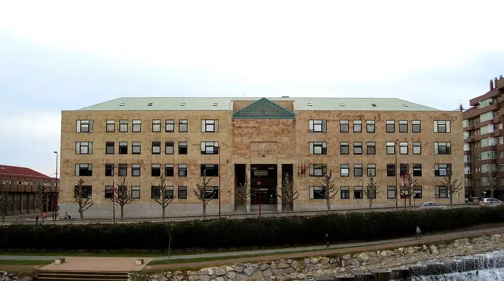 Palacio de Justicia de León, en la avenida Ingeniero Sáenz de Miera