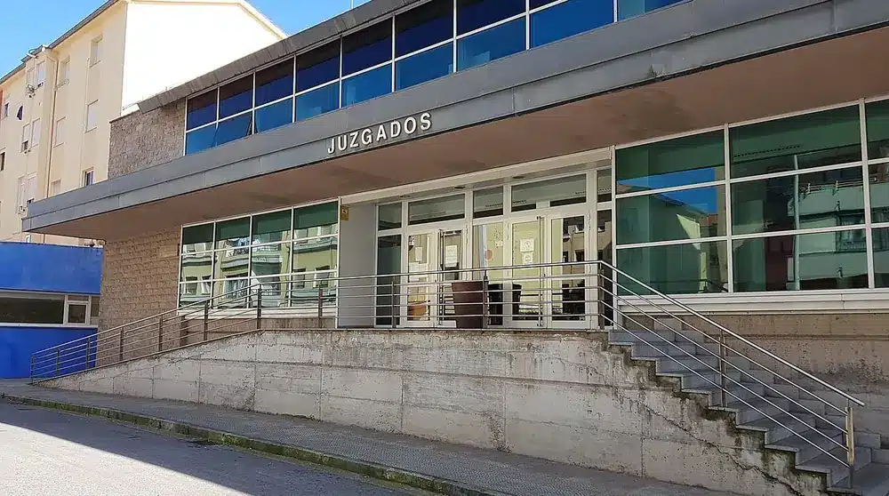 Entrada de los juzgados de Santander
